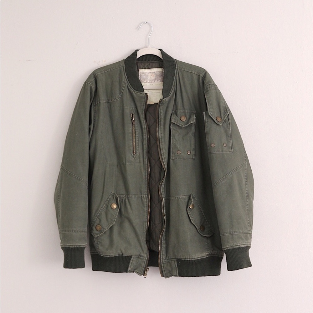 Vintage army bomber jacket